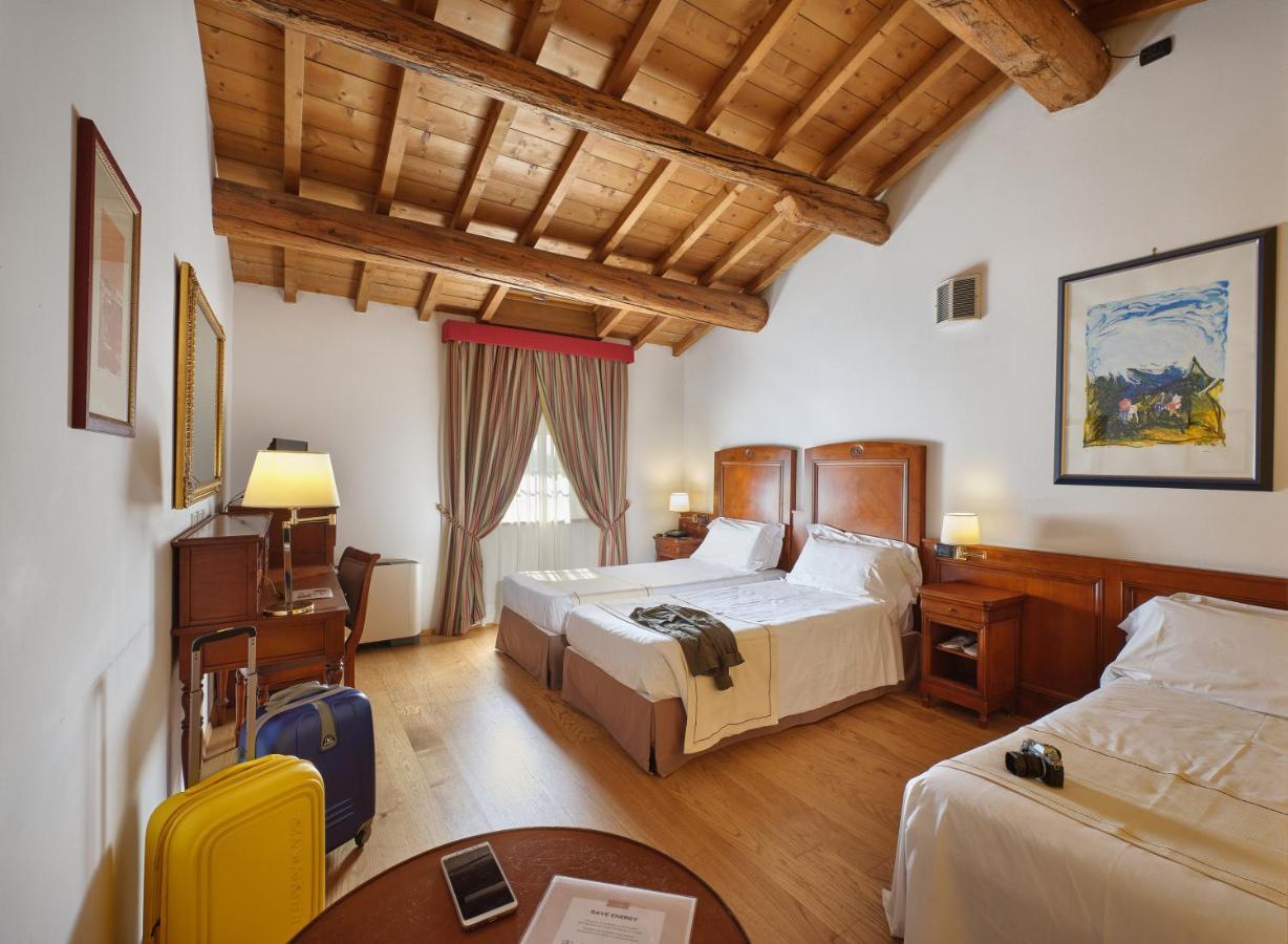 Hotel Villa Malaspina Кастел д'Ацано Екстериор снимка