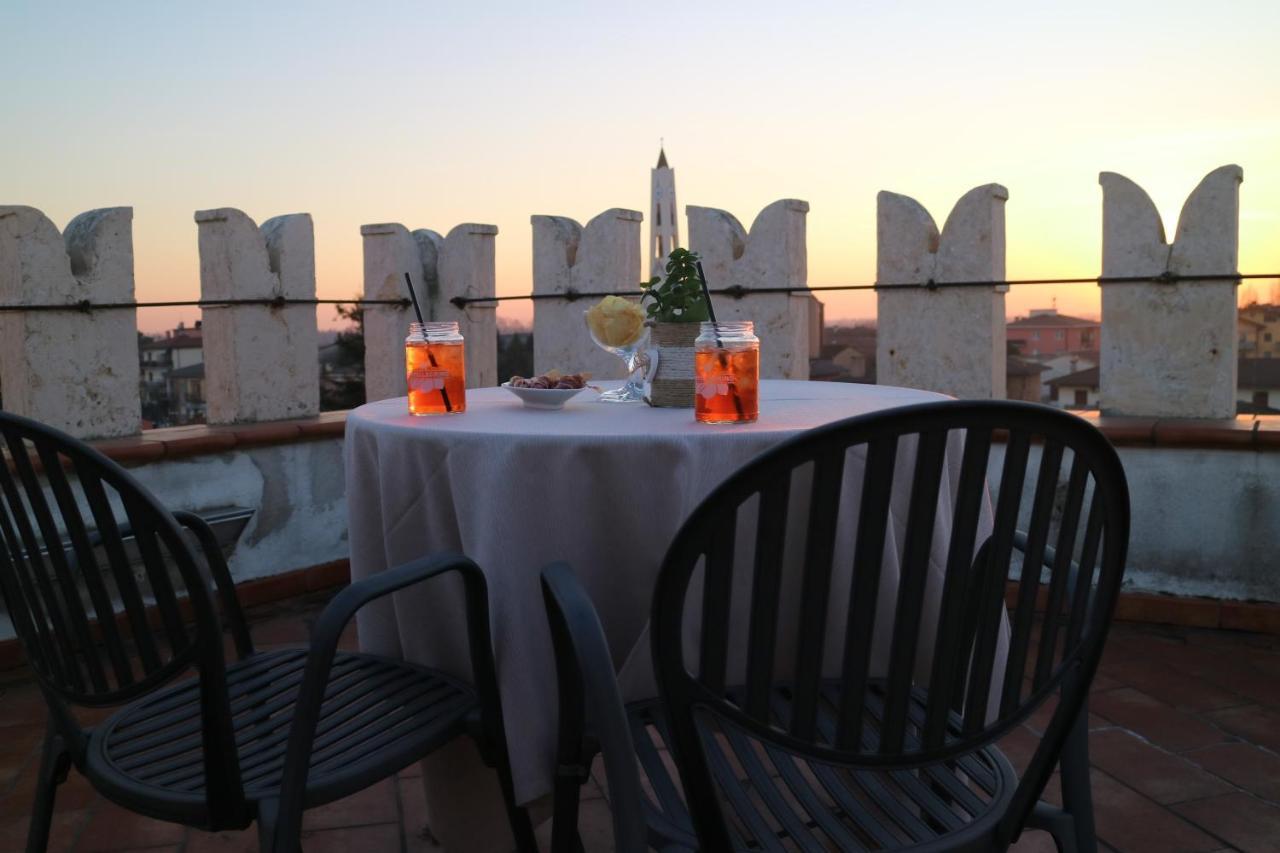 Hotel Villa Malaspina Кастел д'Ацано Екстериор снимка
