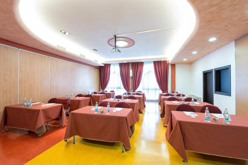 Hotel Villa Malaspina Кастел д'Ацано Екстериор снимка
